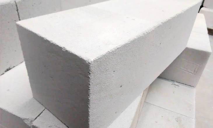 为何轻质砖生产设备厂家报价不一样