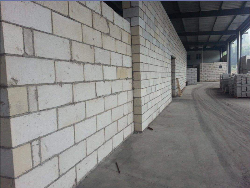 泡沫砌块砖作为新型墙体材料的十大特点